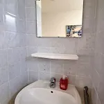 Monteurzimmer - *